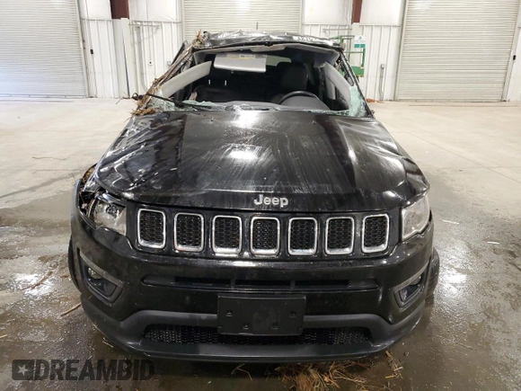 2018 Jeep Compass Latitude with VIN 3C4NJDBB1JT259366, listed as a Copart auction lot 48761085 with 56,190 mi miles and Salvage Title. Bid and sale history available at DreamBid. Image 5.