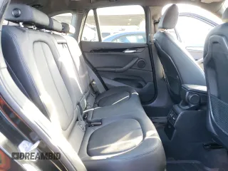 2018 BMW X1 xDrive28i with VIN WBXHT3C38J5K24660, listed as a Copart auction lot 44387043 with 59,786 mi miles. Bid and sale history available at carsss.com. Image 10.