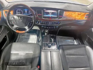 2014 Hyundai Equus Signature z VIN KMHGH4JH1EU084232, wystawiony jako Copart lot #57126355 z przebiegiem 146 902 mil mil oraz Szkody całkowita. Historia ofert i sprzedaży dostępna na DreamBid. Obrazek 9.