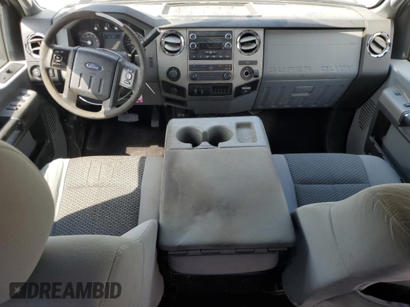 2014 Ford F-250 XL with VIN 1FT7W2B67EEB53642, listed as a Copart auction lot 58520585 with 281,417 mi miles and Salvage title. Bid and sale history available at DreamBid. Image 8.