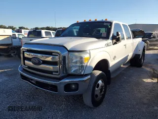 2015 Ford F-350 Lariat with VIN 1FT8W3DTXFEA10084, listed as a Copart auction lot 86024944 with 326,253 mi miles and Clean title. Bid and sale history available at DreamBid. Image 2.