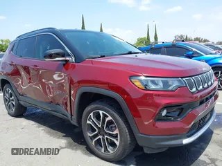 2022 Jeep Compass High Altitude with VIN 3C4NJDCB3NT111272, listed as a IAAI auction lot 42552503 with 27,246 mi miles and . Bid and sale history available at DreamBid. Image 13.