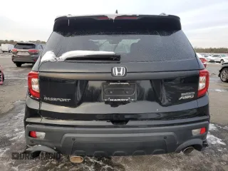 2021 Honda Passport Touring with VIN 5FNYF8H96MB007268, listed as a Copart auction lot 89077285 with 63,232 mi miles and Salvage Title. Bid and sale history available at carsss.com. Image 6.