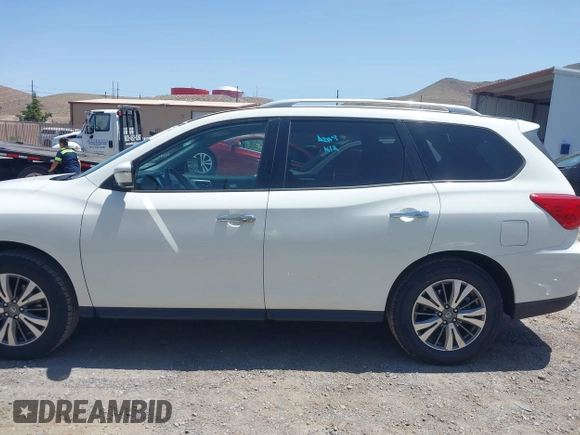 2017 Nissan Pathfinder SL with VIN 5N1DR2MM1HC636397, listed as a IAAI auction lot 42404379 with 135,858 mi miles and . Bid and sale history available at DreamBid. Image 15.