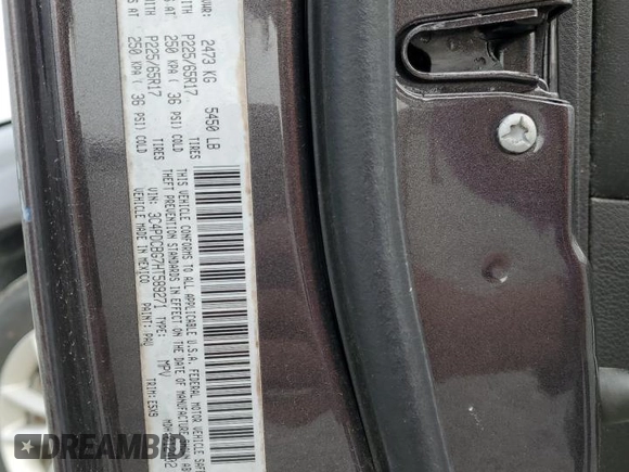 2017 Dodge Journey SXT z VIN 3C4PDCBG7HT589271, wystawiony jako Copart lot #48852595 z przebiegiem 116 558 mil mil oraz Szkoda całkowita • Salvage title. Historia ofert i sprzedaży dostępna na DreamBid. Obrazek 13.