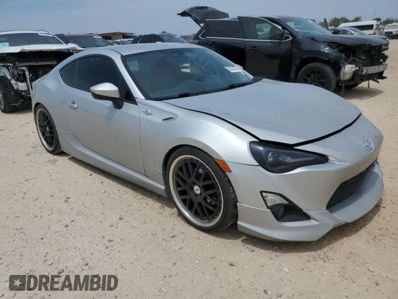 2013 Scion FR-S z VIN JF1ZNAA11D1704767, wystawiony jako Copart lot #52250275 z przebiegiem 82 246 mil mil oraz Czysty tytuł • Clean title. Historia ofert i sprzedaży dostępna na DreamBid. Obrazek 4.