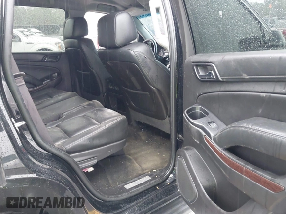 2016 GMC Yukon SLT with VIN 1GKS1BKC8GR217962, listed as a IAAI auction lot 40422726 with 182,293 mi miles. Bid and sale history available at carsss.com. Image 8.