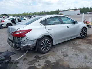 2018 Nissan Altima SR with VIN 1N4AL3AP0JC188288, listed as a IAAI auction lot 41996765 with 86,256 mi miles and . Bid and sale history available at DreamBid. Image 4.