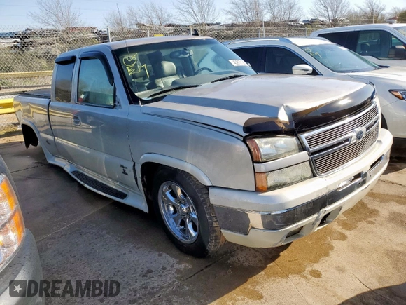 2006 Chevrolet Silverado 1500 LT1 with VIN 1GCEC19T86Z130760, listed as a Copart auction lot 45917125 with 179,023 mi miles and Salvage Title. Bid and sale history available at DreamBid. Image 4.