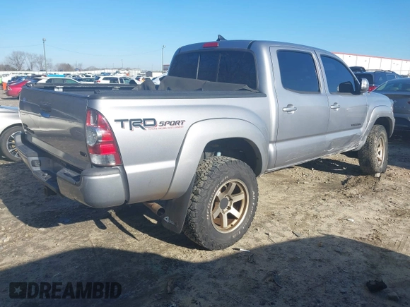 2014 Toyota Tacoma with VIN 3TMLU4ENXEM147587, listed as a IAAI auction lot 41493027 with 160,207 mi miles. Bid and sale history available at carsss.com. Image 4.