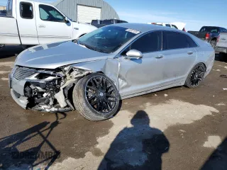 2014 Lincoln MKZ with VIN 3LN6L2J95ER822967, listed as a Copart auction lot 46287135 with 111,024 mi miles and Salvage Title. Bid and sale history available at carsss.com. Image 1.