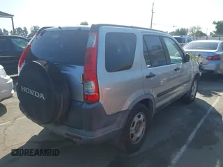 2006 Honda CR-V LX with VIN JHLRD68576C000697, listed as a IAAI auction lot 42149668 with 145,493 mi miles and . Bid and sale history available at DreamBid. Image 4.
