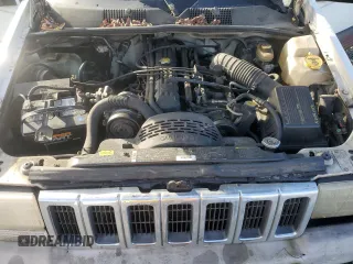 1996 Jeep Grand Cherokee Laredo with VIN 1J4EX58S3TC110154, listed as a Copart auction lot 46947805 with 268,507 mi miles and Salvage Title. Bid and sale history available at carsss.com. Image 13.