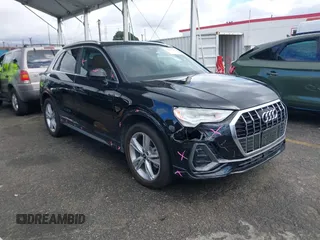2022 Audi Q3 S line Premium z VIN WA1DECF32N1003662, wystawiony jako IAAI lot #41581740 z przebiegiem 29 980 mil mil oraz . Historia ofert i sprzedaży dostępna na DreamBid. Obrazek 1.
