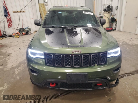2019 Jeep Grand Cherokee Trailhawk with VIN 1C4RJFLG5KC810600, listed as a Copart auction lot 43541915 with 82,165 mi miles and Salvage title. Bid and sale history available at DreamBid. Image 5.