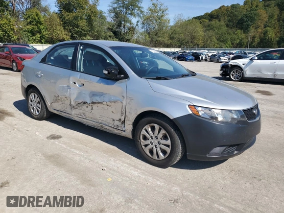 2010 Kia Forte EX z VIN KNAFU4A20A5142825, wystawiony jako Copart lot #74530694 z przebiegiem 125 961 mil mil oraz Szkoda całkowita • Salvage title. Historia ofert i sprzedaży dostępna na DreamBid. Obrazek 4.