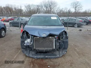 2017 Toyota Sienna XLE Auto Access Seat with VIN 5TDYZ3DC8HS802819, listed as a IAAI auction lot 41999201 with 154,186 mi miles and . Bid and sale history available at DreamBid. Image 12.