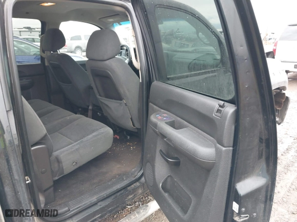 2008 Chevrolet Silverado 1500 LTZ with VIN 3GCEK13JX8G219680, listed as a IAAI auction lot 40938625 with 260,432 mi miles. Bid and sale history available at carsss.com. Image 8.
