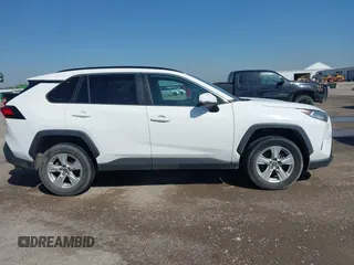 2019 Toyota RAV4 XLE with VIN 2T3W1RFV9KC005888, listed as a IAAI auction lot 41965679 with 155,974 mi miles. Bid and sale history available at carsss.com. Image 13.