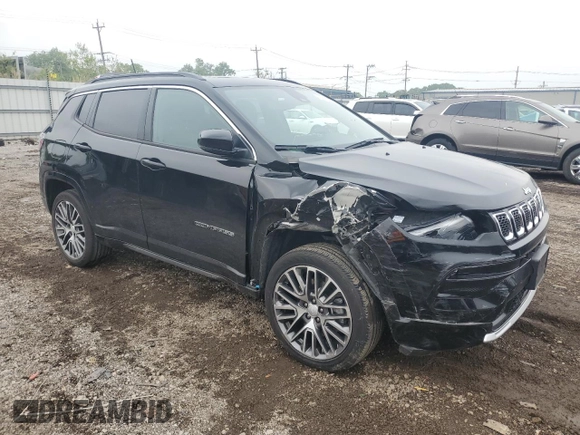 2024 Jeep Compass Limited z VIN 3C4NJDCN7RT590750, wystawiony jako Copart lot #58497675 z przebiegiem 12 171 mil mil oraz Szkoda całkowita • Salvage title. Historia ofert i sprzedaży dostępna na DreamBid. Obrazek 4.