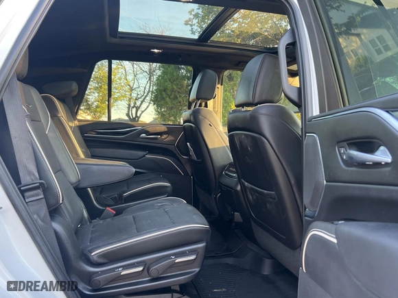 2022 Cadillac Escalade Sport with VIN 1GYS4FKL9NR178073, listed as a Copart auction lot 78363714 with 29,946 mi miles and Clean Title. Bid and sale history available at carsss.com. Image 6.