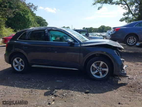 2021 Audi Q5 Premium with VIN WA1AAAFY8M2119097, listed as a IAAI auction lot 40308722 with 57,666 mi miles. Bid and sale history available at carsss.com. Image 12.