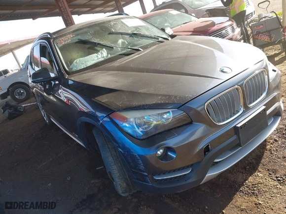 2013 BMW X1 28i with VIN WBAVM1C57DVW42096, listed as a IAAI auction lot 41572971 with 156,999 mi miles. Bid and sale history available at carsss.com. Image 1.