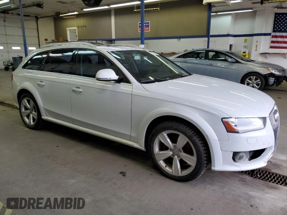2013 Audi allroad Premium Plus with VIN WA1UFAFL6DA152589, listed as a Copart auction lot 87744345 with 170,397 mi miles and Salvage Title. Bid and sale history available at carsss.com. Image 4.