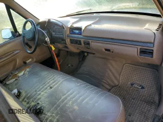 1993 Ford F-150 with VIN 1FTDF15Y3PNB16410, listed as a Copart auction lot 77021344 with 256,508 mi miles and Salvage Title. Bid and sale history available at carsss.com. Image 8.