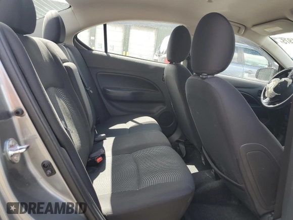 2018 Mitsubishi Mirage ES z VIN ML32F3FJ2JHF07841, wystawiony jako Copart lot #57681975 z przebiegiem 38 271 mil mil oraz Szkoda całkowita • Salvage title. Historia ofert i sprzedaży dostępna na DreamBid. Obrazek 10.