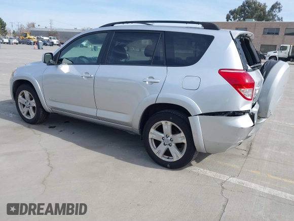 2006 Toyota RAV4 Sport with VIN JTMZK32V666001770, listed as a IAAI auction lot 41763306 with 195,448 mi miles. Bid and sale history available at carsss.com. Image 3.