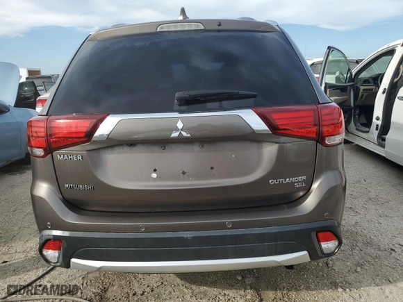 2017 Mitsubishi Outlander SE with VIN JA4AD3A38HZ038130, listed as a Copart auction lot 46728725 with 120,839 mi miles and Non Repairable. Bid and sale history available at carsss.com. Image 6.