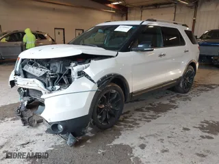 2012 Ford Explorer XLT with VIN 1FMHK8D82CGA04408, listed as a IAAI auction lot 41709856 with 130,699 mi miles. Bid and sale history available at carsss.com. Image 17.