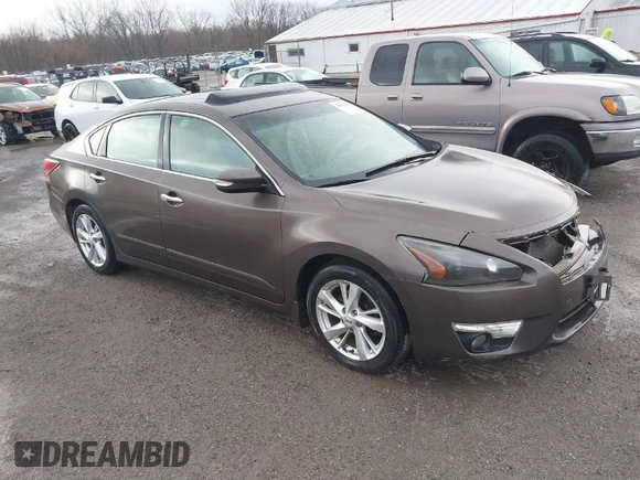 2014 Nissan Altima 2.5 with VIN 1N4AL3AP5EC164798, listed as a IAAI auction lot 41822821 with 176,554 mi miles. Bid and sale history available at carsss.com. Image 1.