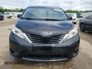 2016 Toyota Sienna LE AAS z VIN 5TDKK3DC1GS721878, wystawiony jako Copart lot #57092105 z przebiegiem 87 655 mil mil oraz Szkoda całkowita • Salvage title. Historia ofert i sprzedaży dostępna na DreamBid. Obrazek 5.