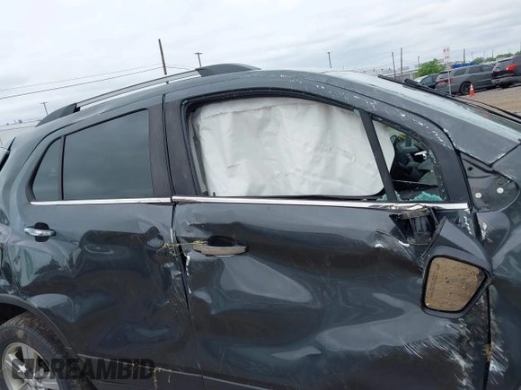 2020 Chevrolet Trax LT с VIN 3GNCJLSB8LL203193, выставлен на аукционе IAAI как лот 42518085 с пробегом 172 004 миль миль и . История ставок и продаж доступна на DreamBid. Изображение 12.