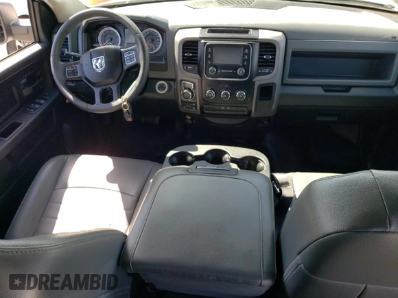 2018 Ram 1500 Express z VIN 3C6RR7KT3JG137841, wystawiony jako Copart lot #52209005 z przebiegiem 36 123 mil mil oraz Czysty tytuł • Clean title. Historia ofert i sprzedaży dostępna na DreamBid. Obrazek 8.
