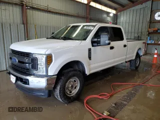 2019 Ford F-250 XL with VIN 1FT7W2B61KEC61976, listed as a Copart auction lot 61157875 with 162,141 mi miles and Clean title. Bid and sale history available at DreamBid. Image 1.