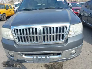2007 Lincoln Mark LT with VIN 5LTPW16597FJ03119, listed as a IAAI auction lot 41496462 with 157,285 mi miles. Bid and sale history available at carsss.com. Image 6.