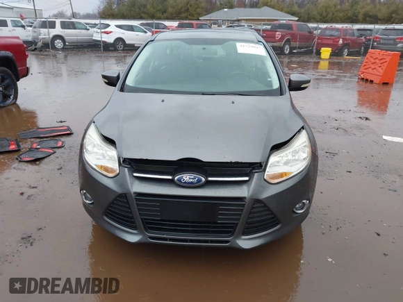 2013 Ford Focus SE with VIN 1FADP3K25DL186285, listed as a IAAI auction lot 41729017 with 188,853 mi miles. Bid and sale history available at carsss.com. Image 12.