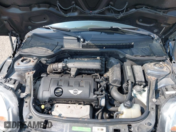 2010 MINI Hardtop with VIN WMWMF3C55ATZ64213, listed as a IAAI auction lot 42432622 with 124,913 mi miles and . Bid and sale history available at DreamBid. Image 10.