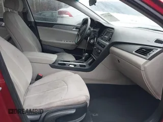 2015 Hyundai Sonata 2.4L SE with VIN 5NPE24AF7FH188232, listed as a IAAI auction lot 41811518 with 140,850 mi miles. Bid and sale history available at carsss.com. Image 5.