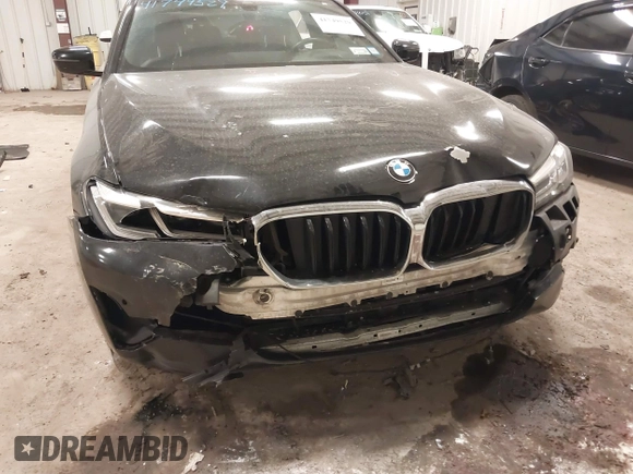 2021 BMW 5 Series 530i xDrive with VIN WBA13BJ09MCF64918, listed as a IAAI auction lot 41749529 with 90,076 mi miles and . Bid and sale history available at carsss.com. Image 6.