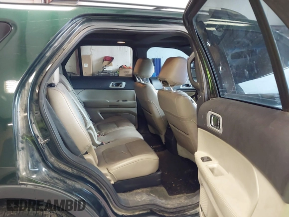 2013 Ford Explorer XLT with VIN 1FM5K8D88DGC37309, listed as a IAAI auction lot 40073755 with 226,883 mi miles and . Bid and sale history available at carsss.com. Image 8.