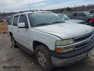 2004 Chevrolet Tahoe LT with VIN 1GNEC13Z34J277598, listed as a IAAI auction lot 41687373 with 334,537 mi miles. Bid and sale history available at carsss.com. Image 1.