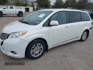 2017 Toyota Sienna XLE Auto Access Seat with VIN 5TDYZ3DC2HS796659, listed as a IAAI auction lot 41770444 with 129,628 mi miles. Bid and sale history available at carsss.com. Image 2.