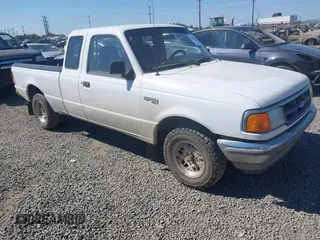 1994 Ford Ranger XL с VIN 1FTCR14A1RPB92769, выставлен на аукционе IAAI как лот 42846572 с пробегом 419 343 миль миль и . История ставок и продаж доступна на DreamBid. Изображение 1.