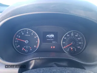 2020 Kia Sportage LX z VIN KNDPMCAC6L7650962, wystawiony jako Copart lot #42607465 z przebiegiem 56 021 mil mil oraz Szkoda całkowita • Salvage title. Historia ofert i sprzedaży dostępna na DreamBid. Obrazek 9.