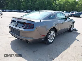 2014 Ford Mustang V6 с VIN 1ZVBP8AM5E5288545, выставлен на аукционе IAAI как лот 42494613 с пробегом 80 897 миль миль и . История ставок и продаж доступна на DreamBid. Изображение 4.
