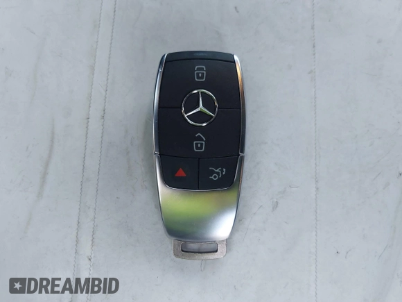 2023 Mercedes-Benz EQB 300 z VIN W1N9M0KB1PN065326, wystawiony jako IAAI lot #41074399 z przebiegiem 11 421 mil mil oraz . Historia ofert i sprzedaży dostępna na DreamBid. Obrazek 9.